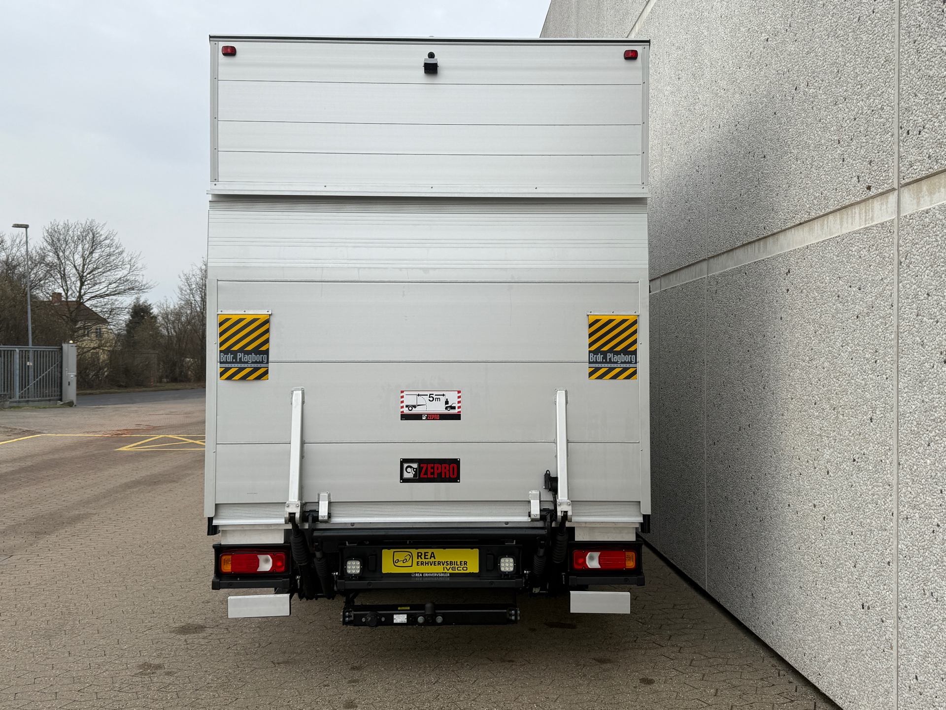 Billede af Iveco Daily 35C18 4100mm 3,0 D 180HK Ladv./Chas. 8g Aut.