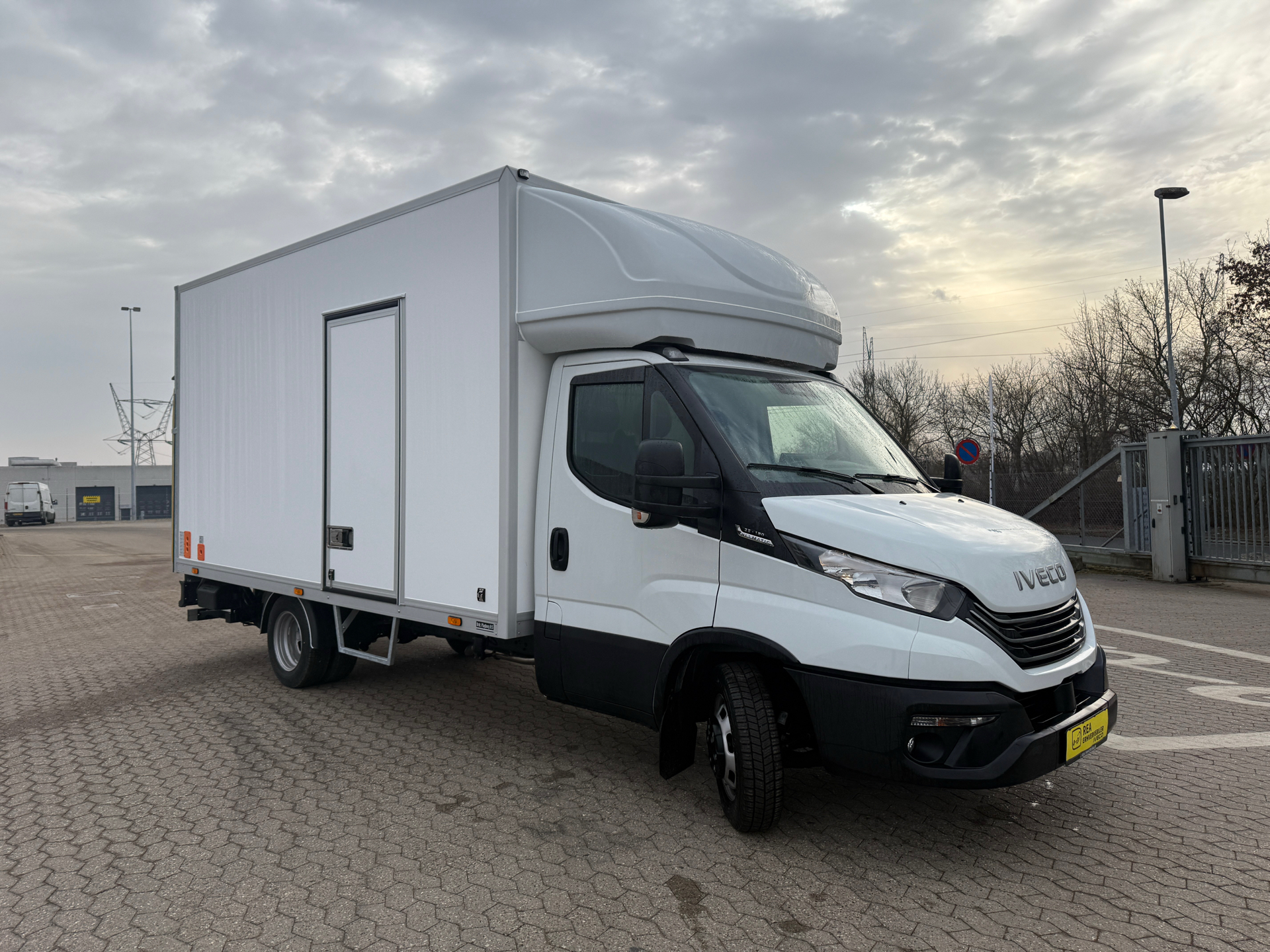 Billede af Iveco Daily 35C18 4100mm 3,0 D 180HK Ladv./Chas. 8g Aut.