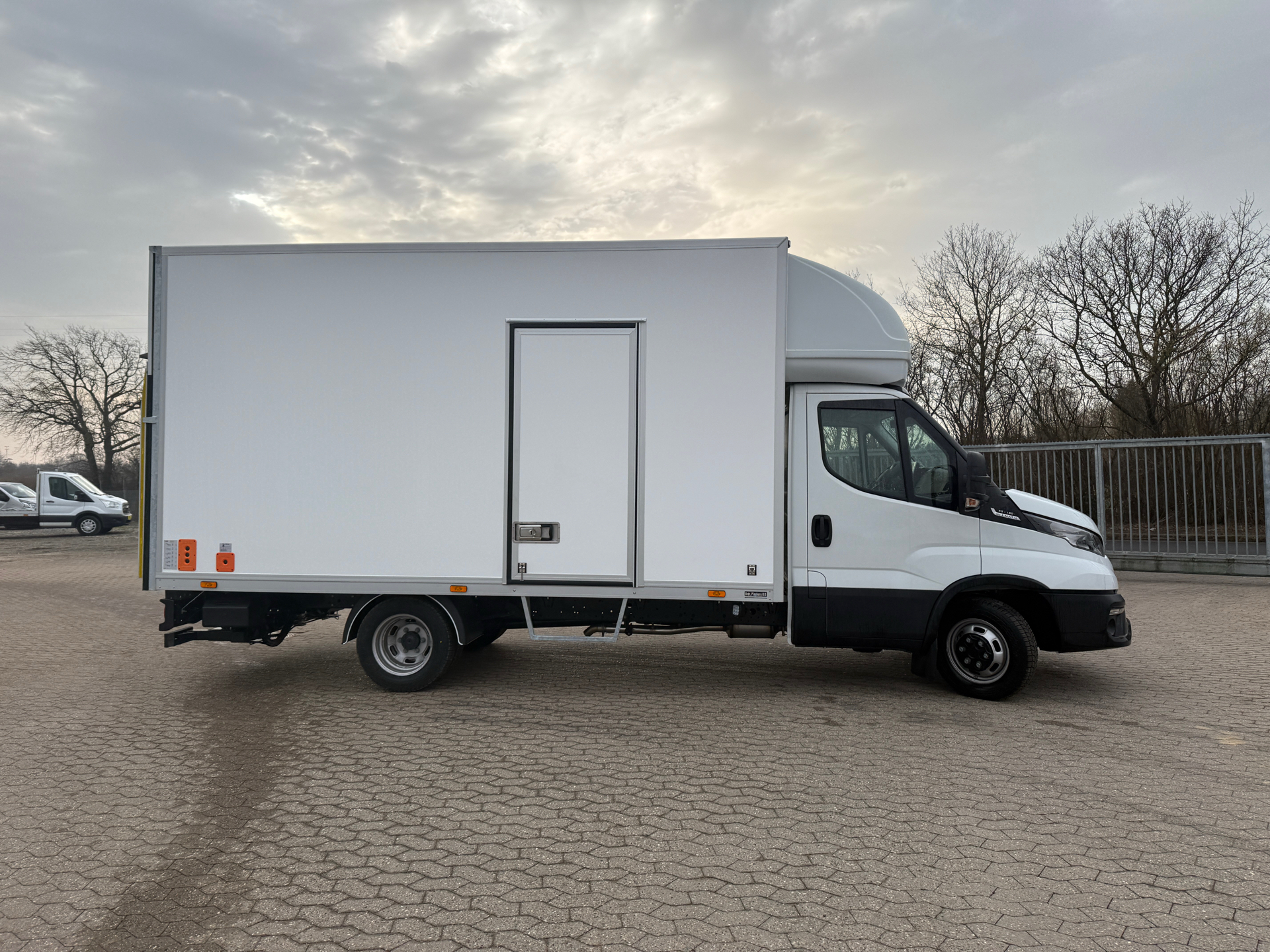Billede af Iveco Daily 35C18 4100mm 3,0 D 180HK Ladv./Chas. 8g Aut.