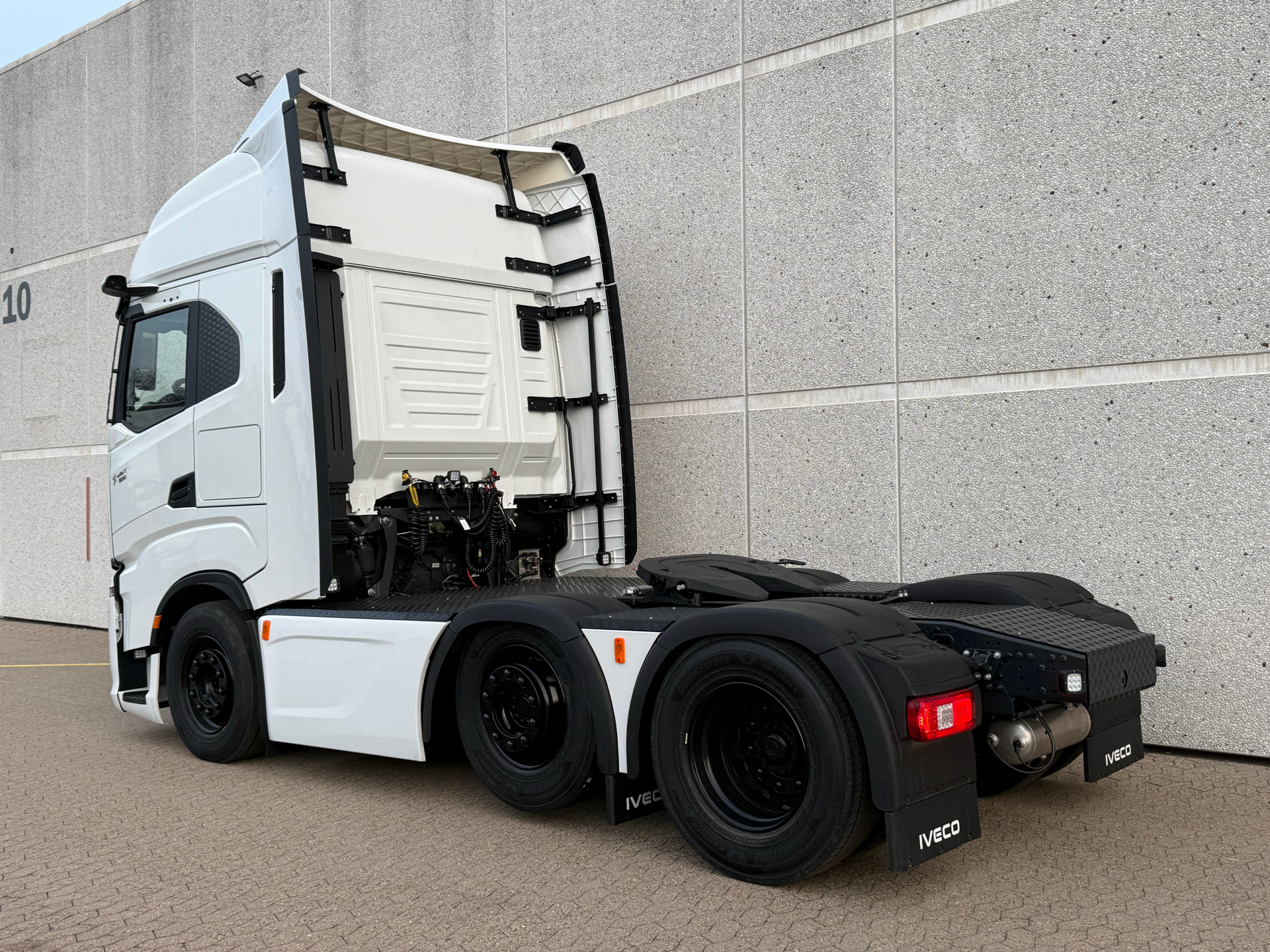Billede af Iveco S-Way 12,9 D AS440S49-E6e Twinsteer 530HK 12g Aut.