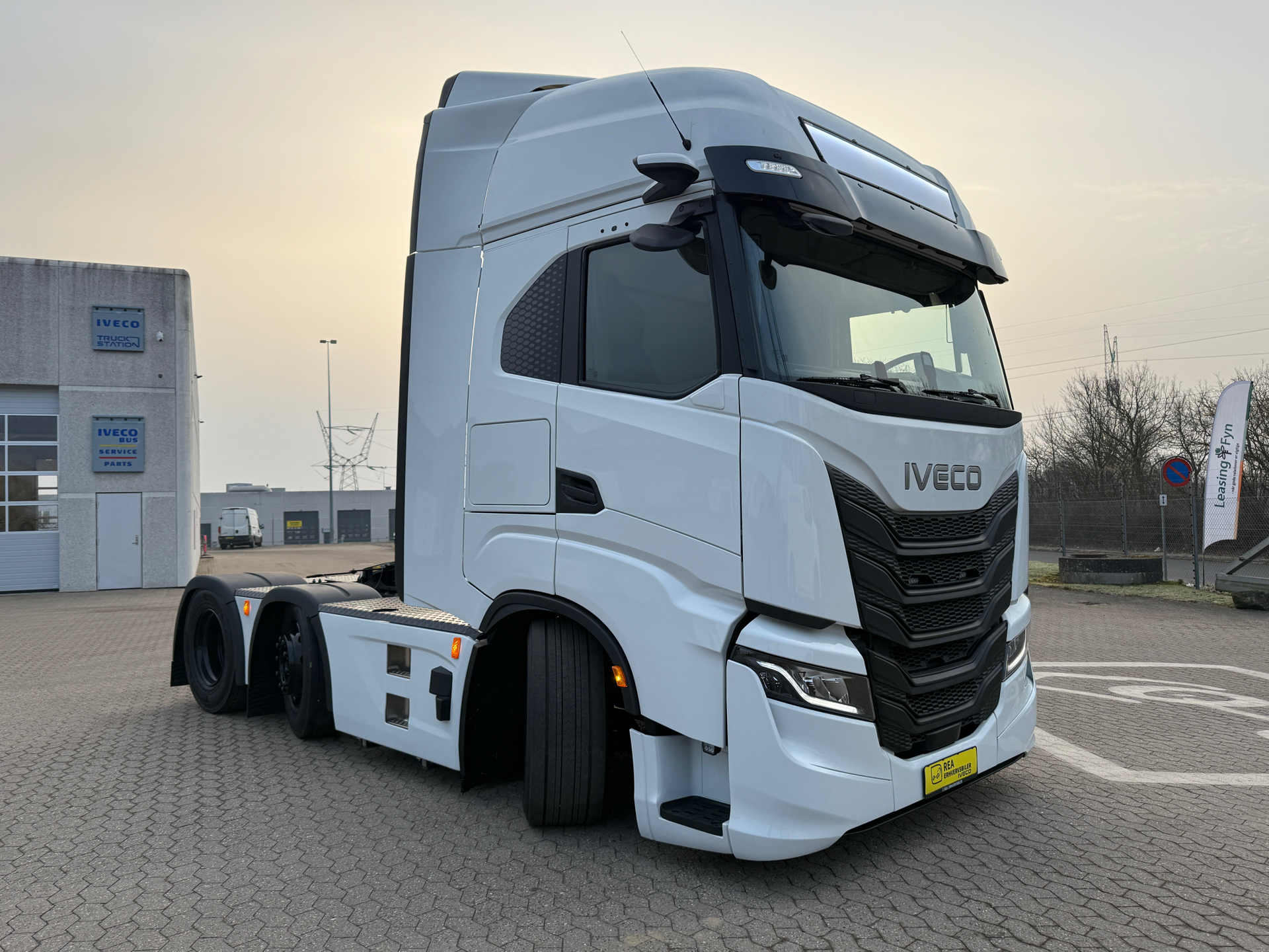 Billede af Iveco S-Way 12,9 D AS440S49-E6e Twinsteer 530HK 12g Aut.