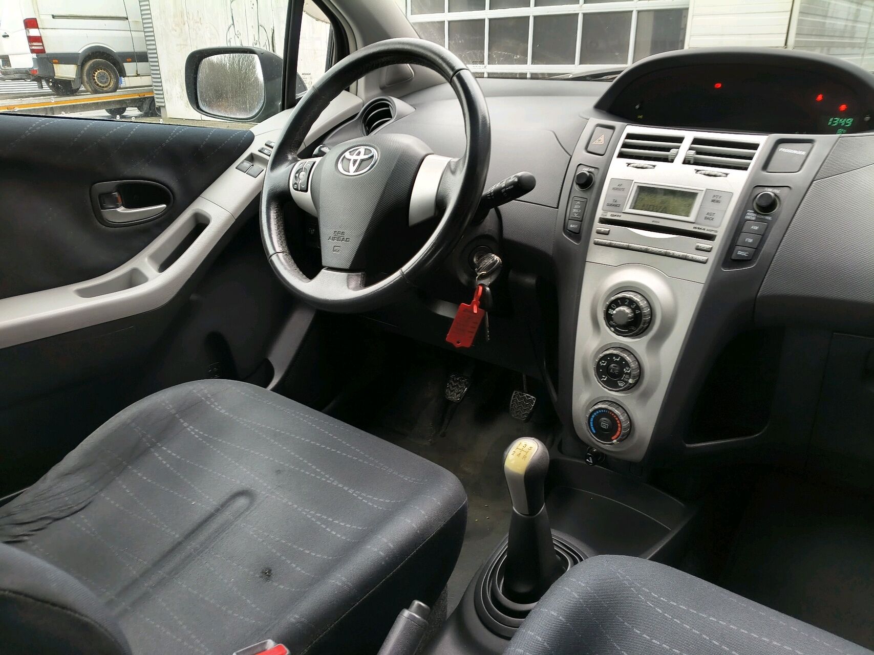 Billede af Toyota Yaris 1,3 VVT-I Linea Luna 87HK 5d