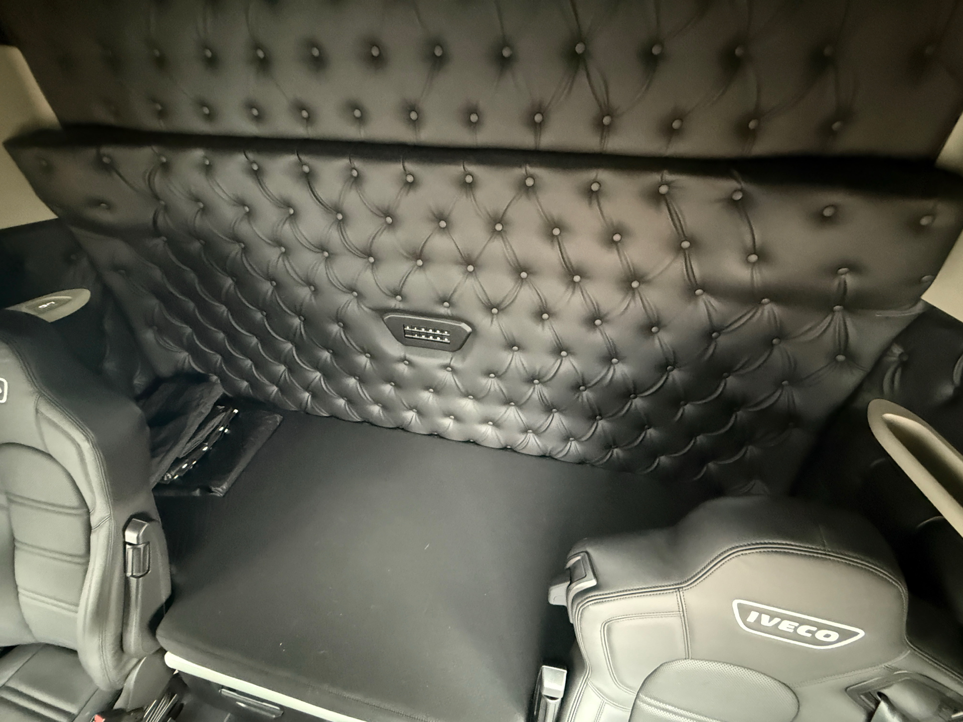 Billede af Iveco S-Way 5,7 D AS280X57-E6e 570HK 16g Aut.