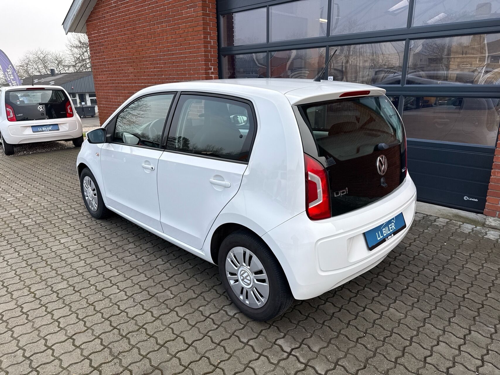 Billede af VW up 1,0 MPI BMT Move ASG 75HK 5d Aut.