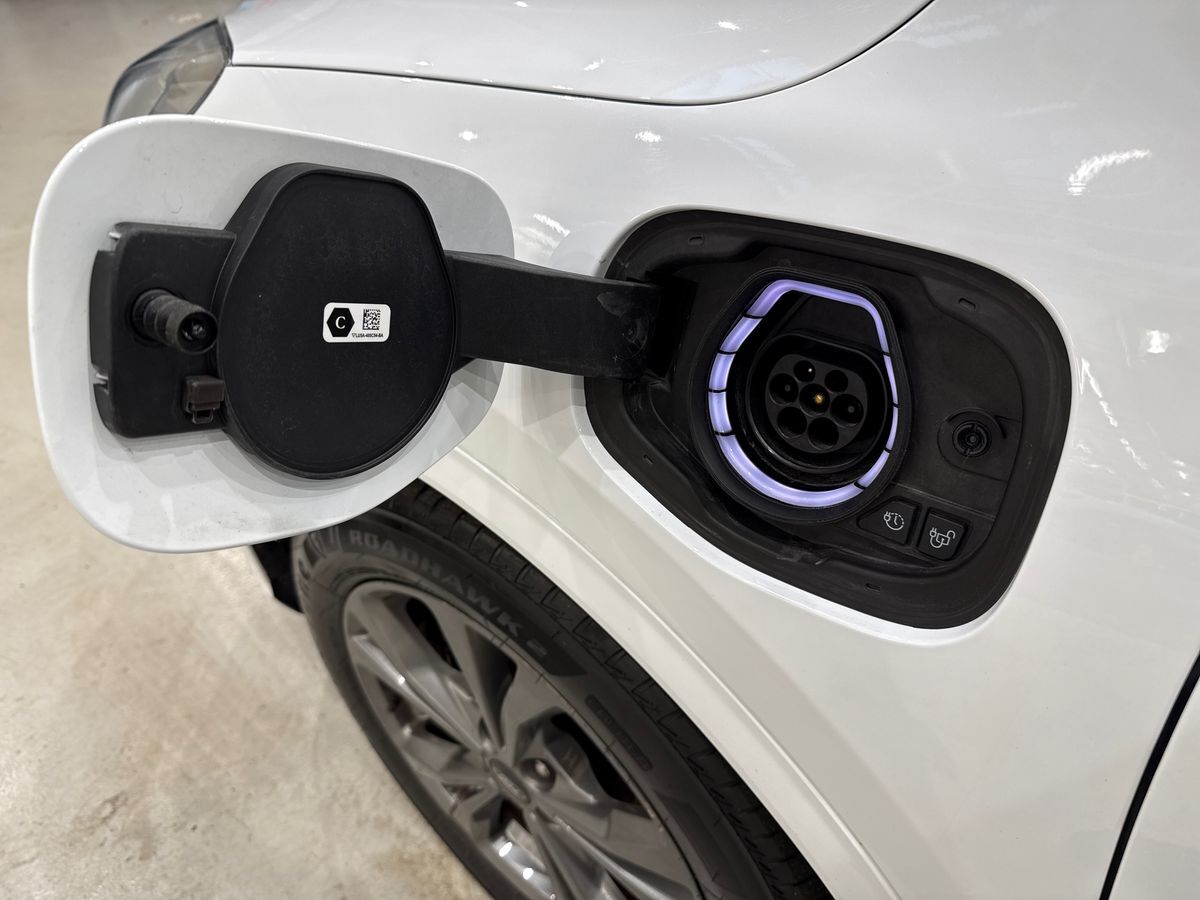 Billede af Ford Kuga 2,5 Plugin-hybrid ST-Line X CVT 225HK 5d Trinl. Gear