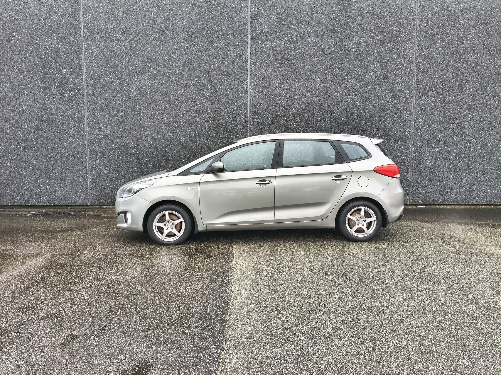 Billede af Kia Carens 1,6 GDI Family Plus 135HK 6g