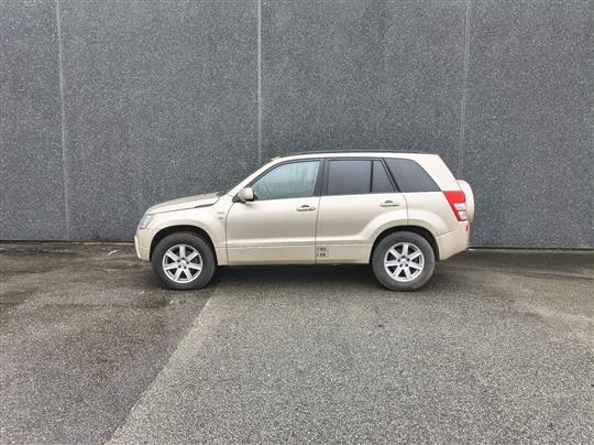 Suzuki Grand Vitara 1,9 DDIS GLX 4x4 129HK Van