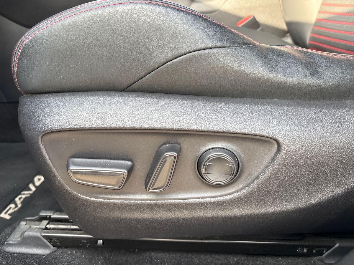 Billede af Toyota RAV4 Plug-in 2,5 Plugin-hybrid H3 Comfort AWD 306HK 5d 6g Aut.