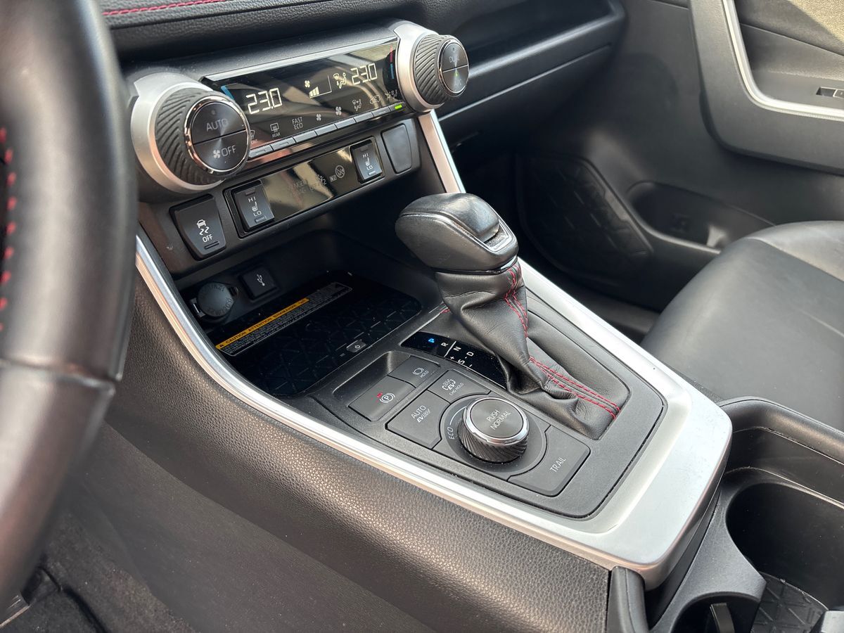 Billede af Toyota RAV4 Plug-in 2,5 Plugin-hybrid H3 Comfort AWD 306HK 5d 6g Aut.