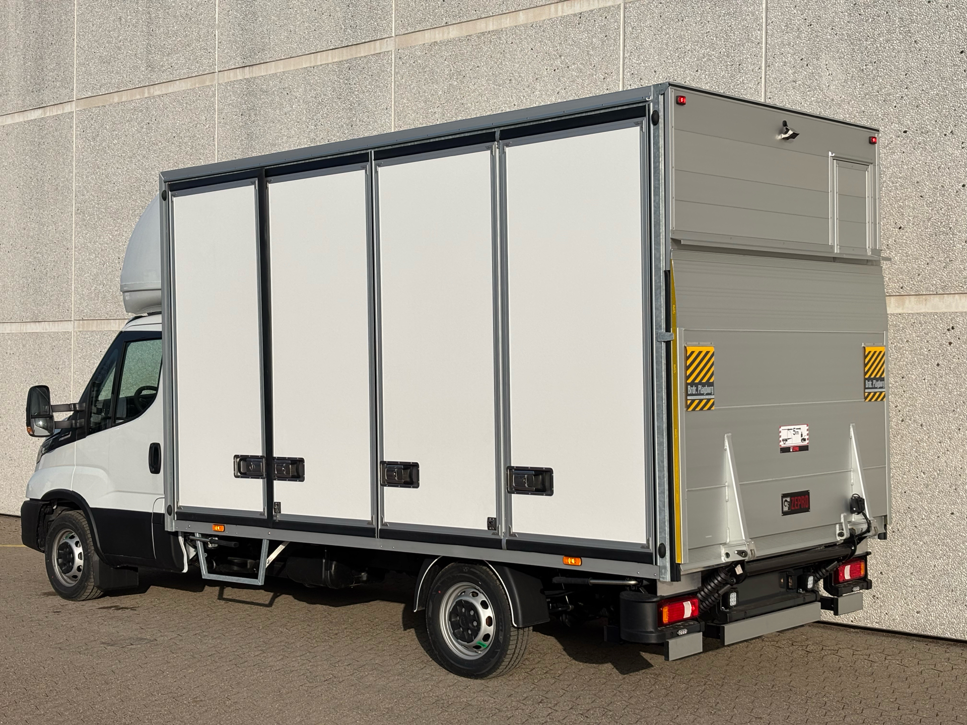 Billede af Iveco Daily 35S18 4800mm 3,0 D 176HK Ladv./Chas. 8g Aut.