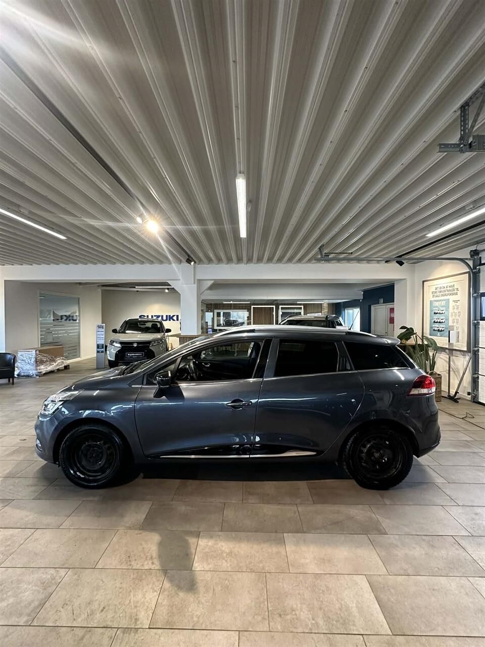 Billede af Renault Clio Sport Tourer 0,9 Energy TCe Limited 90HK Stc