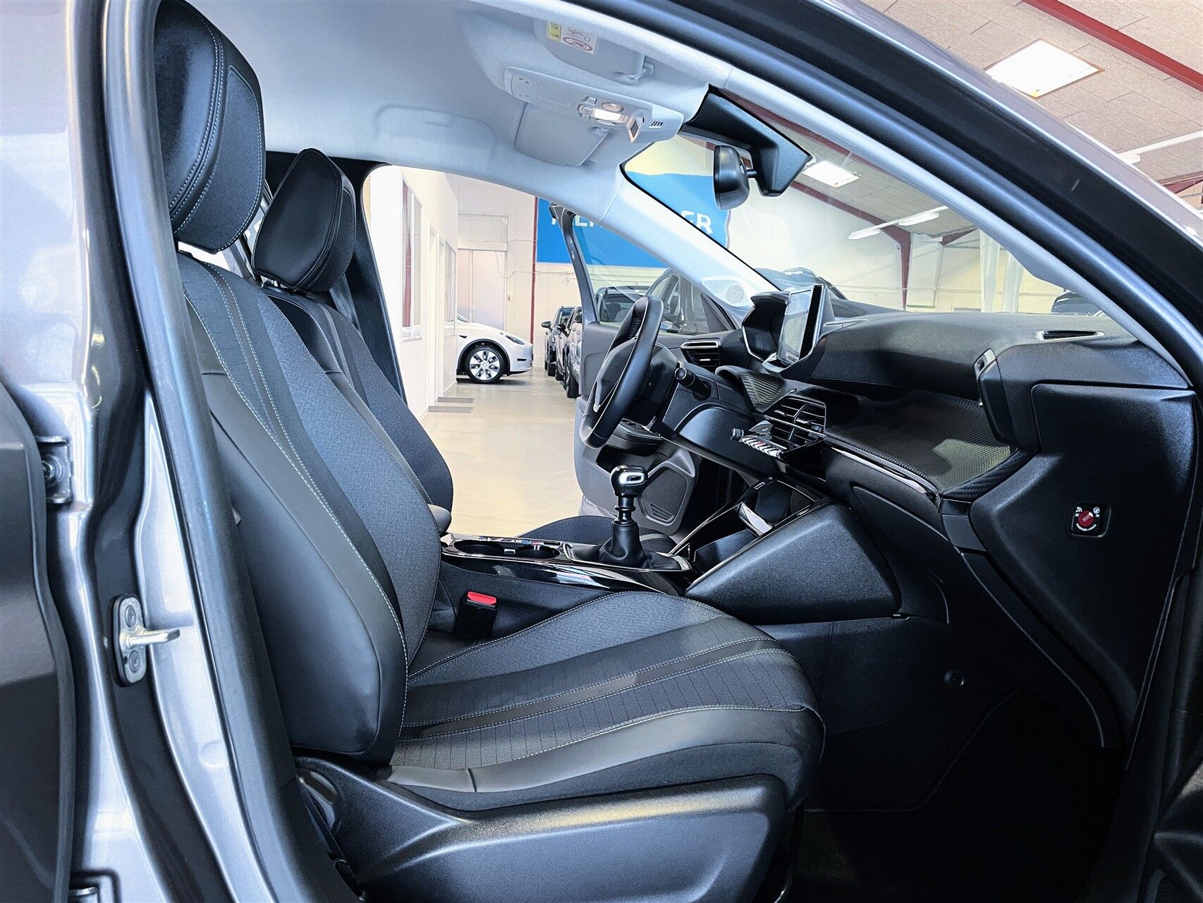 Billede af Peugeot 208 1,5 BlueHDi Allure 100HK 5d