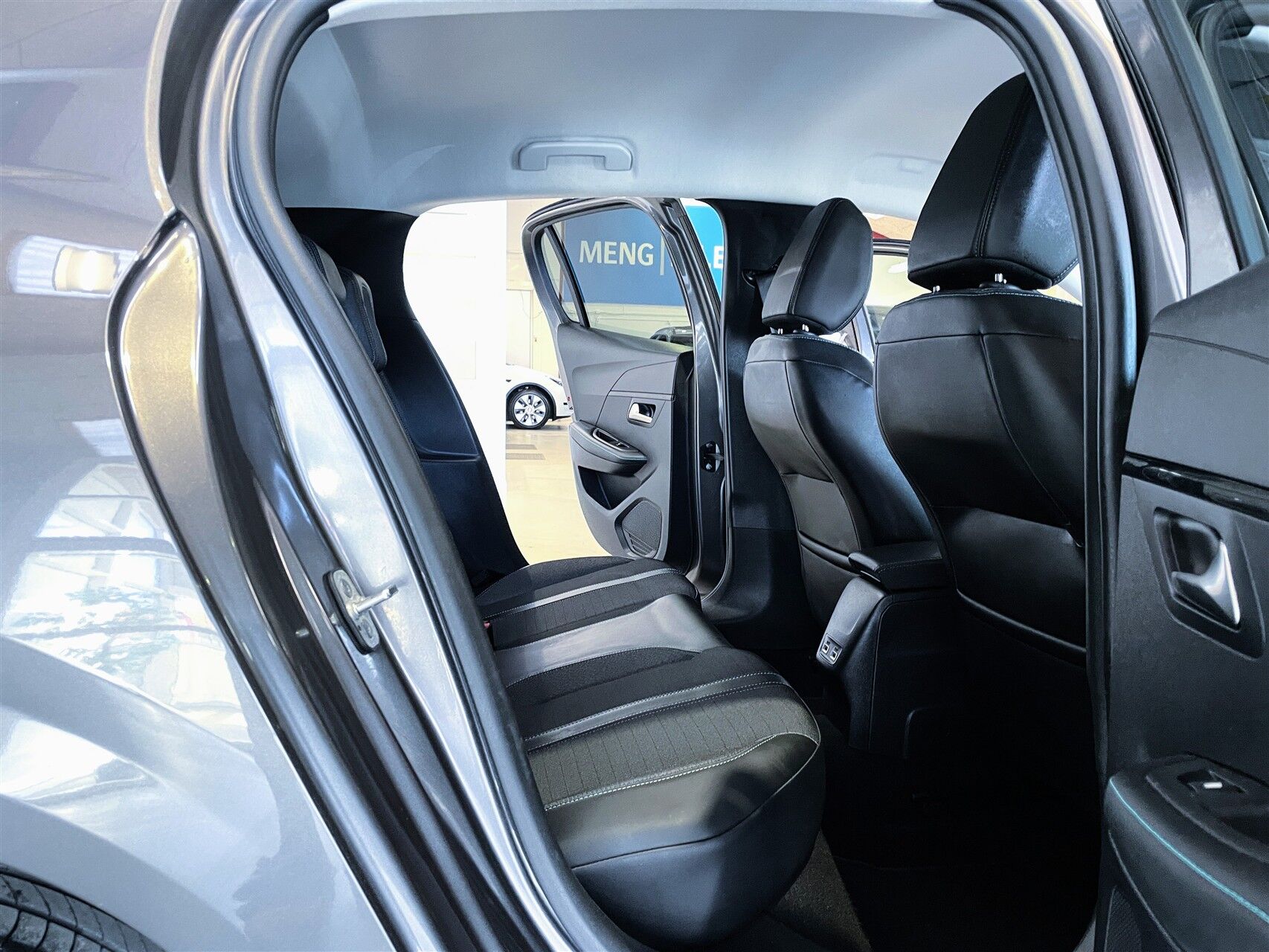 Billede af Peugeot 208 1,5 BlueHDi Allure 100HK 5d