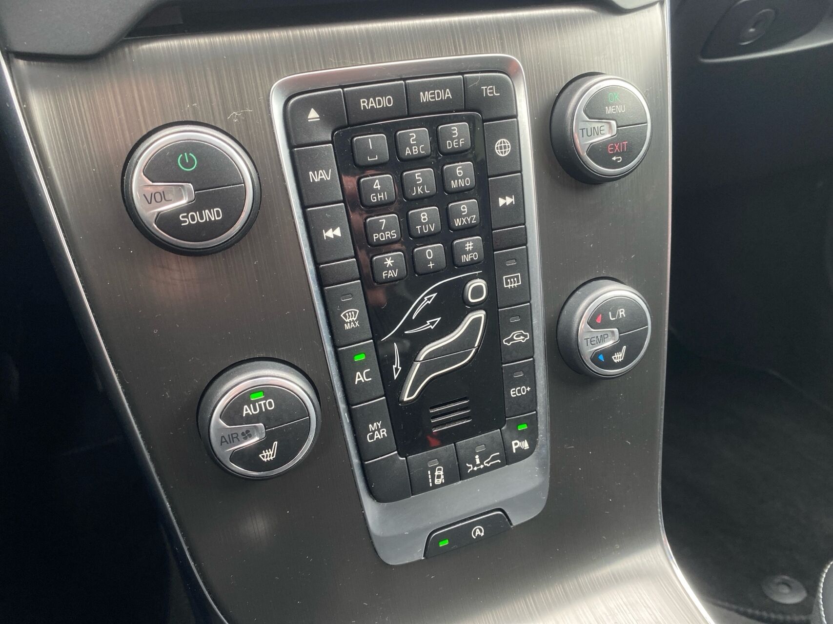 Billede af Volvo V40 2,0 D4 Momentum 190HK 5d 8g Aut.