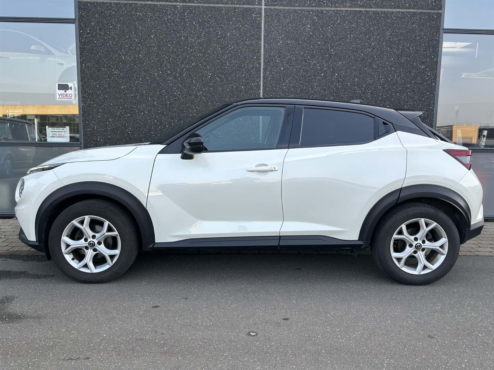 Billede af Nissan Juke 1,0 Dig-T N-Connecta 114HK 5d 6g