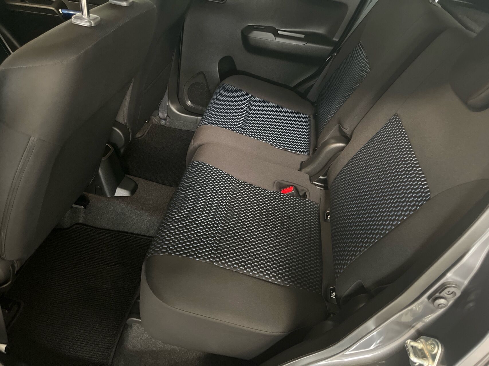 Billede af Suzuki Ignis 1,2 Dualjet  Mild hybrid Adventure Hybrid CVT 83HK 5d Aut.