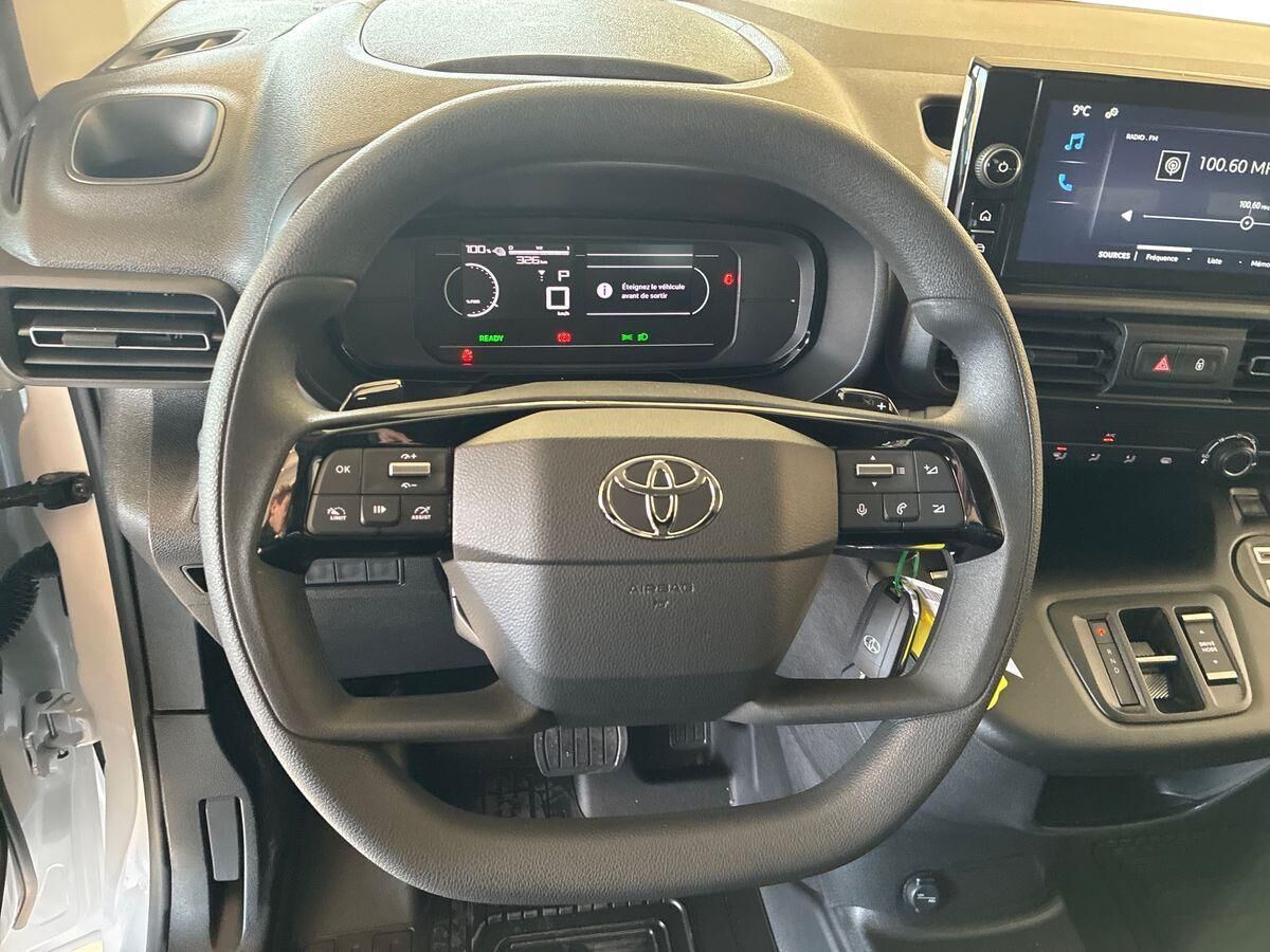 Billede af Toyota Proace City 50 kWh (136 hk) Long/To skydedøre aut. gear Comfort Master