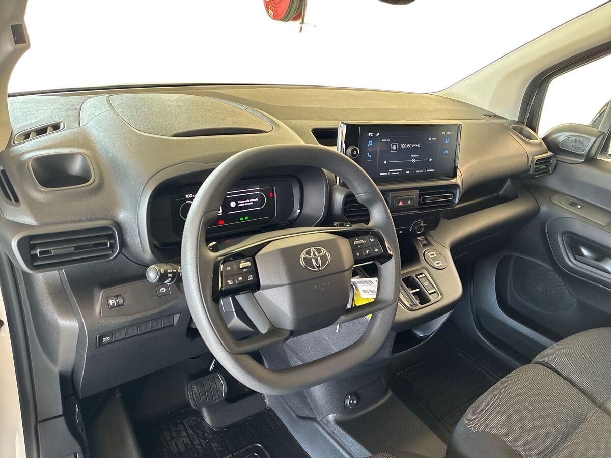 Billede af Toyota Proace City 50 kWh (136 hk) Long/To skydedøre aut. gear Comfort Master