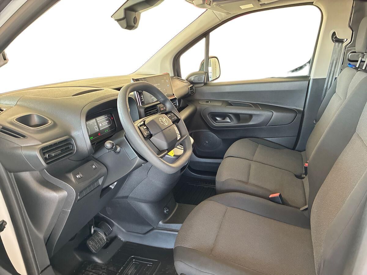 Billede af Toyota Proace City 50 kWh (136 hk) Long/To skydedøre aut. gear Comfort Master