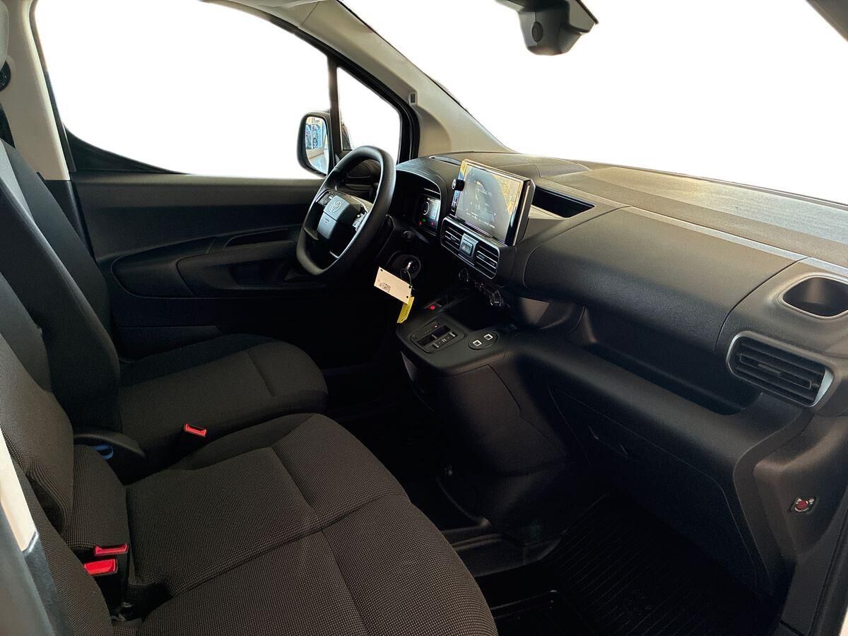 Billede af Toyota Proace City 50 kWh (136 hk) Long/To skydedøre aut. gear Comfort Master