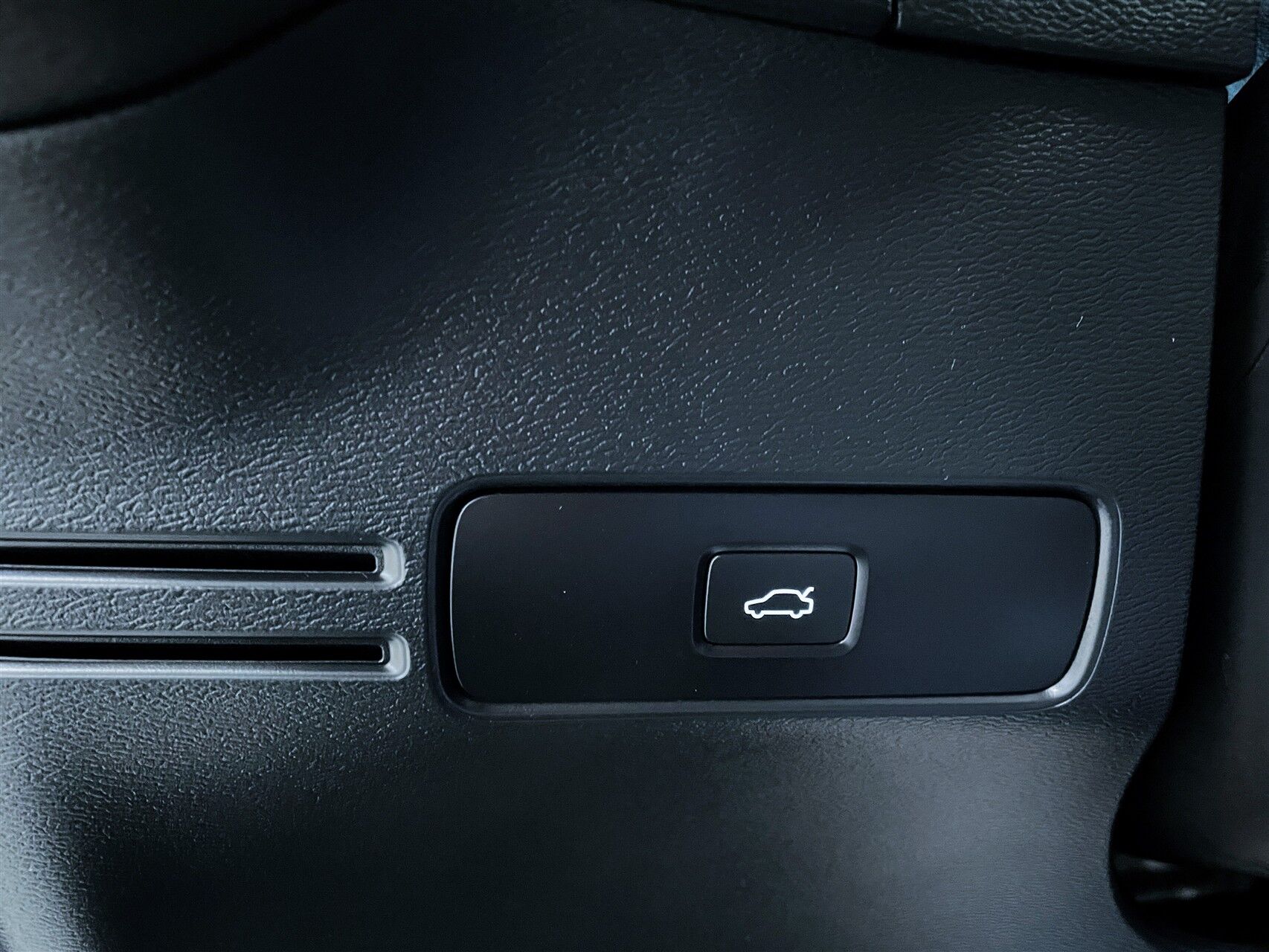 Billede af Volvo XC40 P8 Recharge Twin Ultimate AWD 408HK 5d Aut.