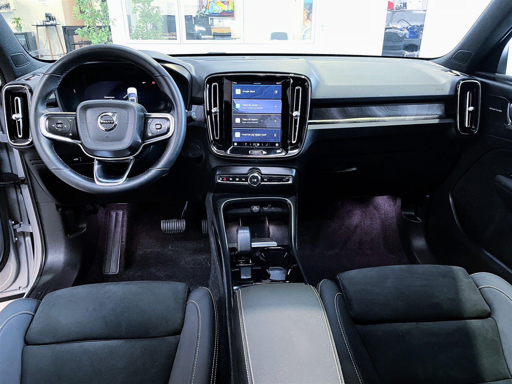 Billede af Volvo XC40 P8 Recharge Twin Ultimate AWD 408HK 5d Aut.