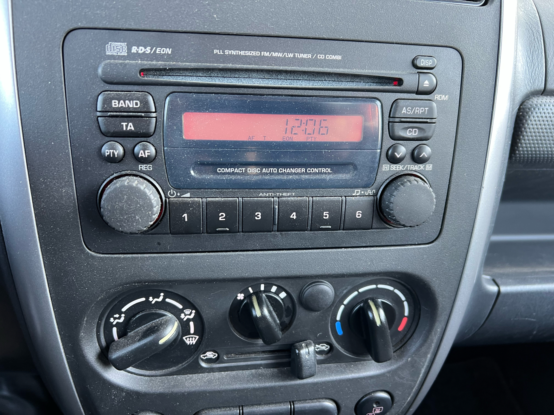 Billede af Suzuki Jimny 1,3 4WD 85HK 3d