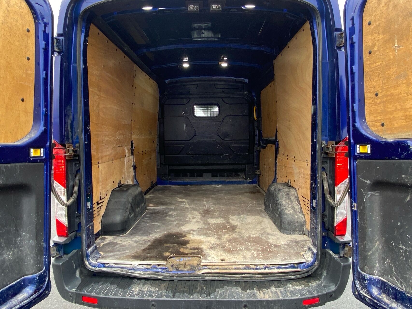 Billede af Ford Transit 350 L2H2 2,0 TDCi Trend 130HK Van 6g