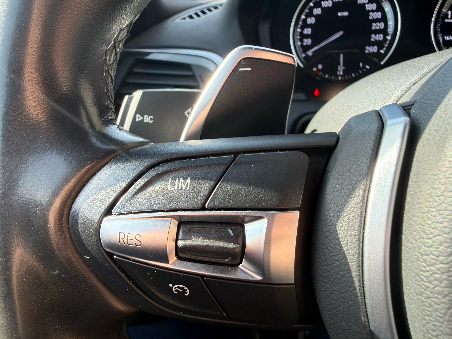 Billede af BMW M140i 3,0 Shadow Line Connected Steptronic 340HK 5d Aut. 