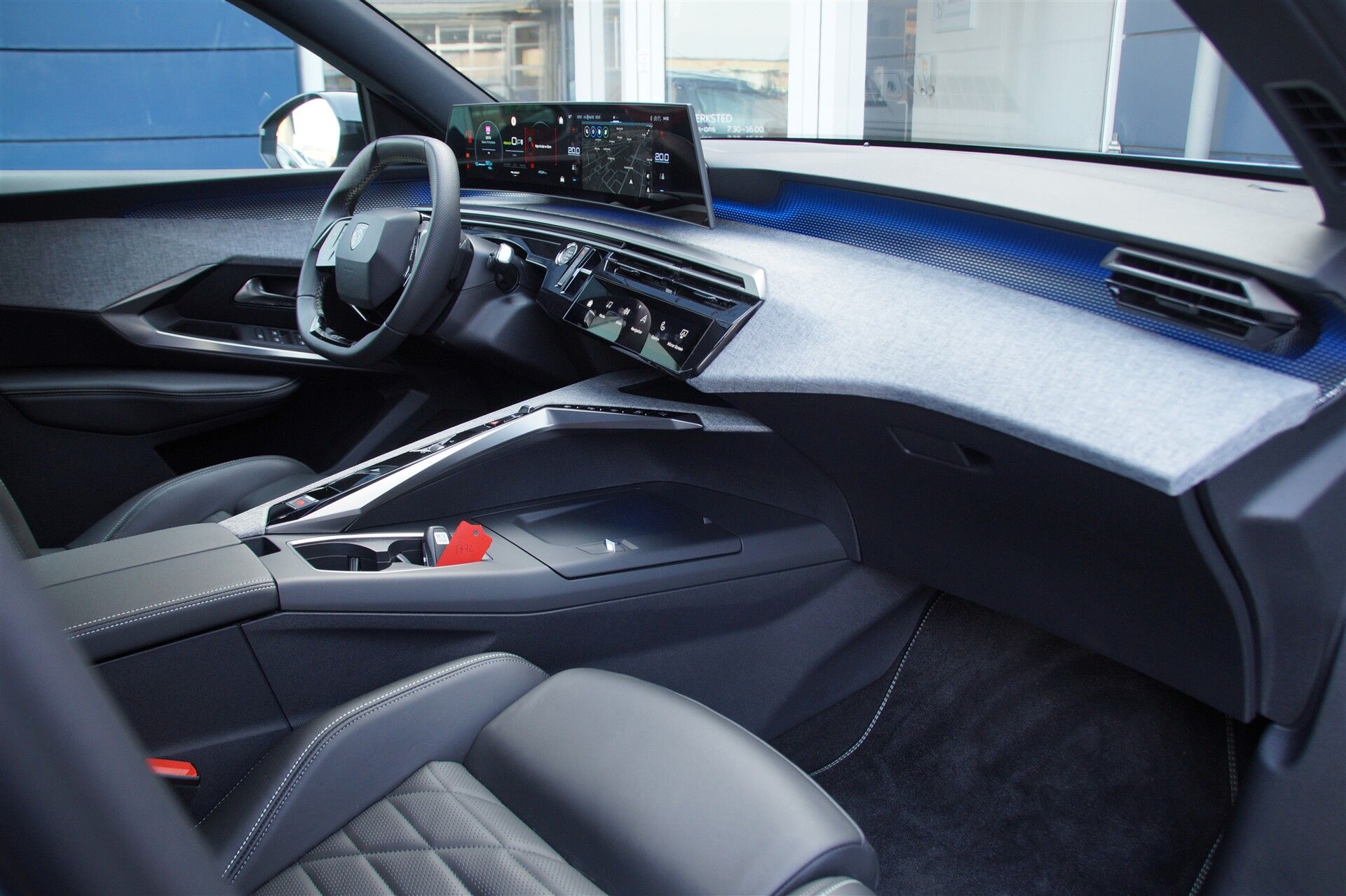 Billede af Peugeot e-3008 EL GT Pack 210HK 5d Aut.