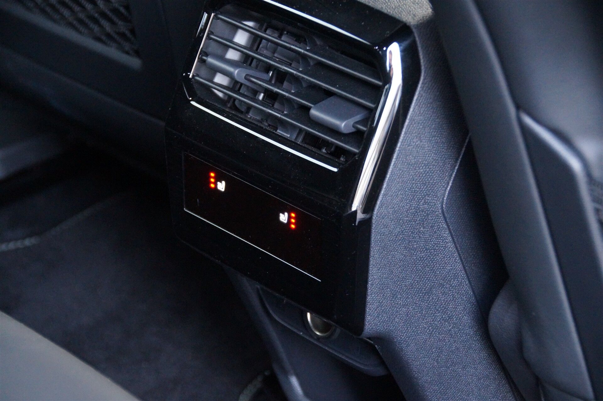 Billede af Peugeot e-3008 EL GT Pack 210HK 5d Aut.