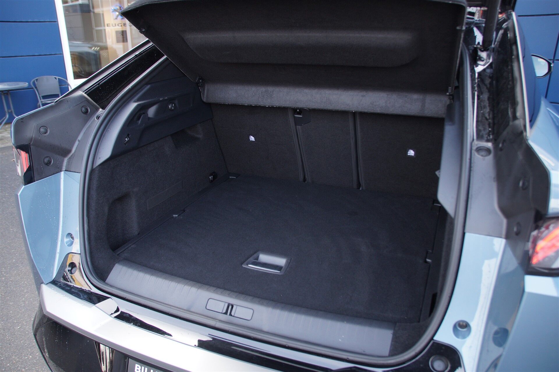 Billede af Peugeot e-3008 EL GT Pack 210HK 5d Aut.