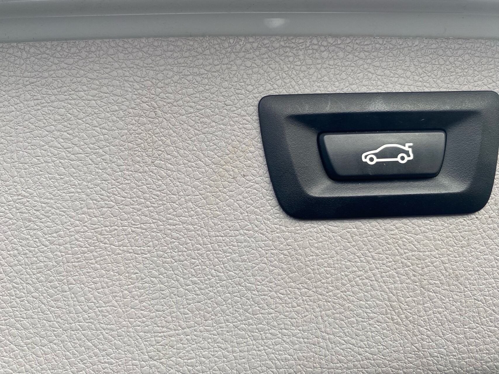 Billede af BMW 320d Touring 2,0 D Sport Line 190HK Stc 8g Aut.