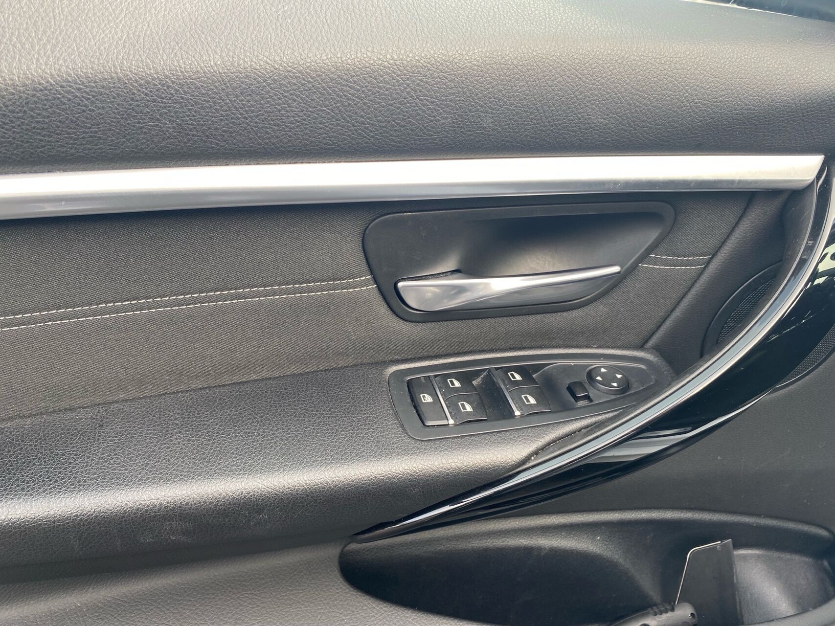 Billede af BMW 320d Touring 2,0 D Sport Line 190HK Stc 8g Aut.