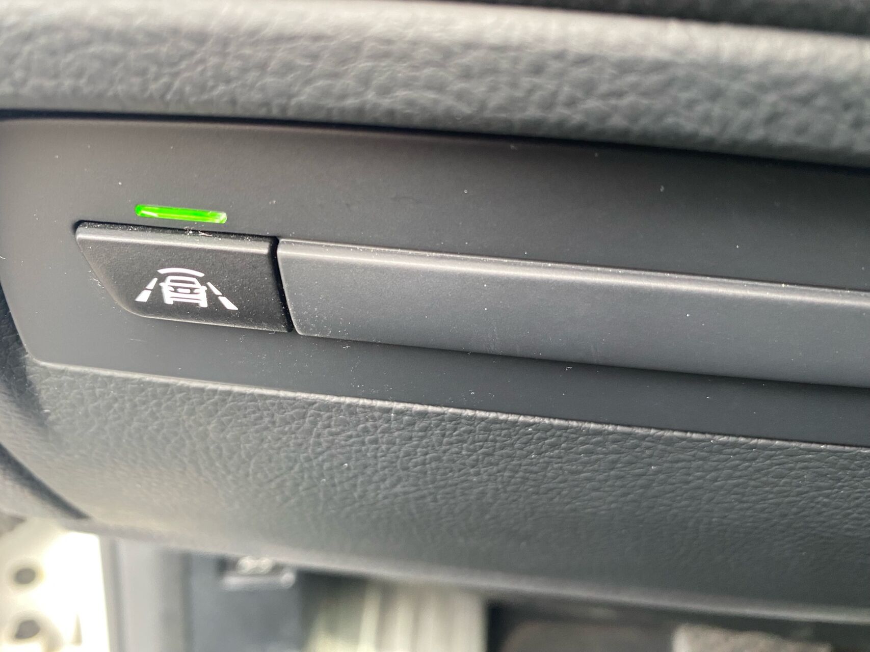 Billede af BMW 320d Touring 2,0 D Sport Line 190HK Stc 8g Aut.