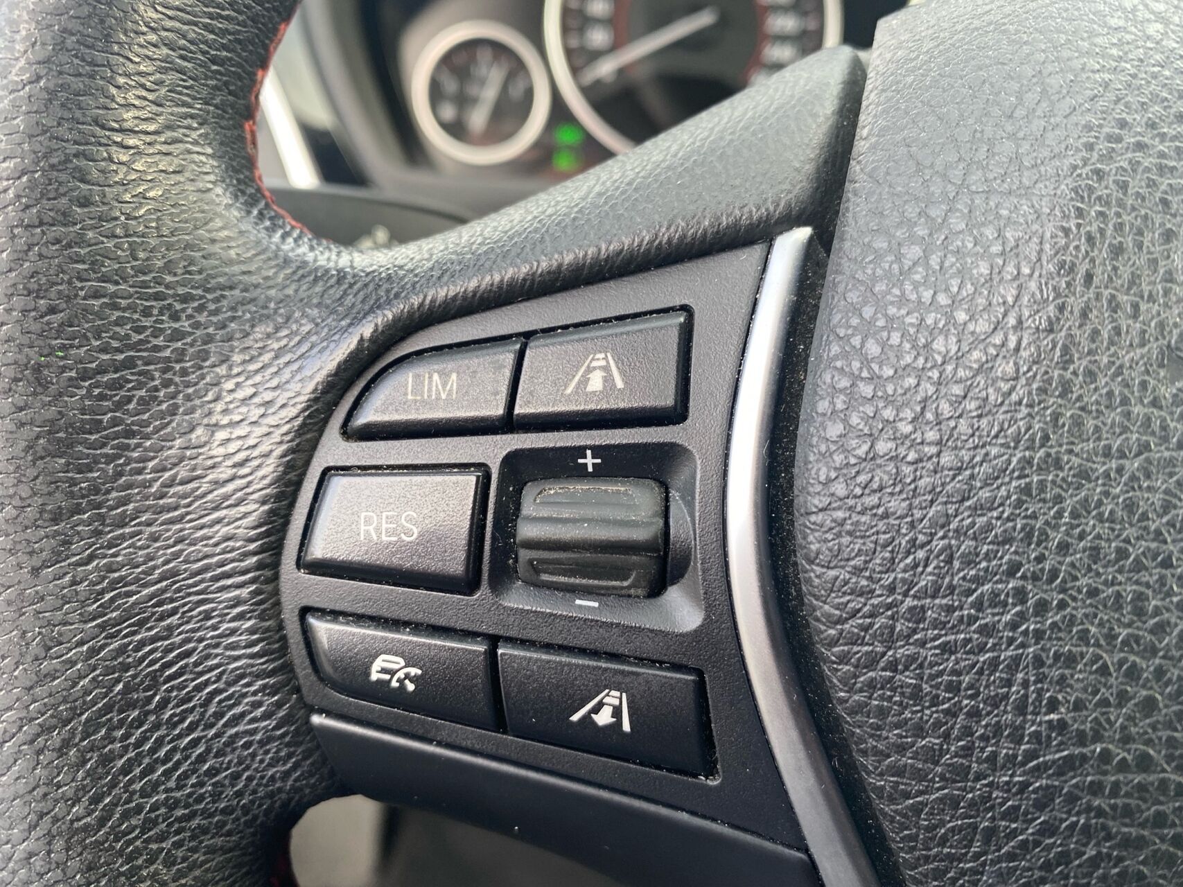 Billede af BMW 320d Touring 2,0 D Sport Line 190HK Stc 8g Aut.