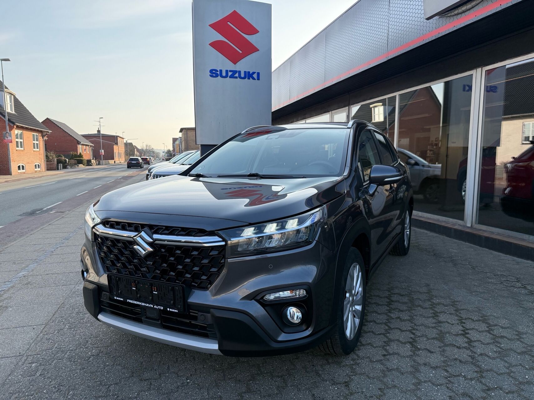 Billede af Suzuki S-Cross 1,4 Boosterjet  Mild hybrid Active Hybrid 129HK 5d 6g Aut.