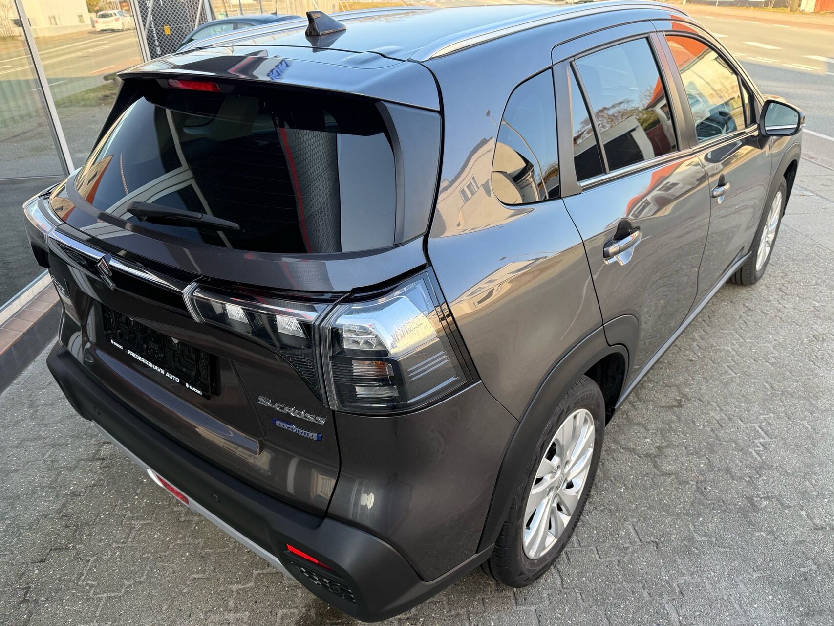 Billede af Suzuki S-Cross 1,4 Boosterjet  Mild hybrid Active Hybrid 129HK 5d 6g Aut.