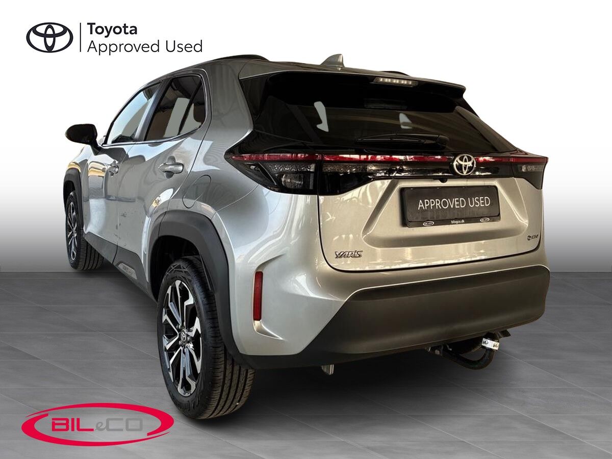 Billede af Toyota Yaris Cross 1,5 Hybrid Style Comfort 116HK 5d Trinl. Gear