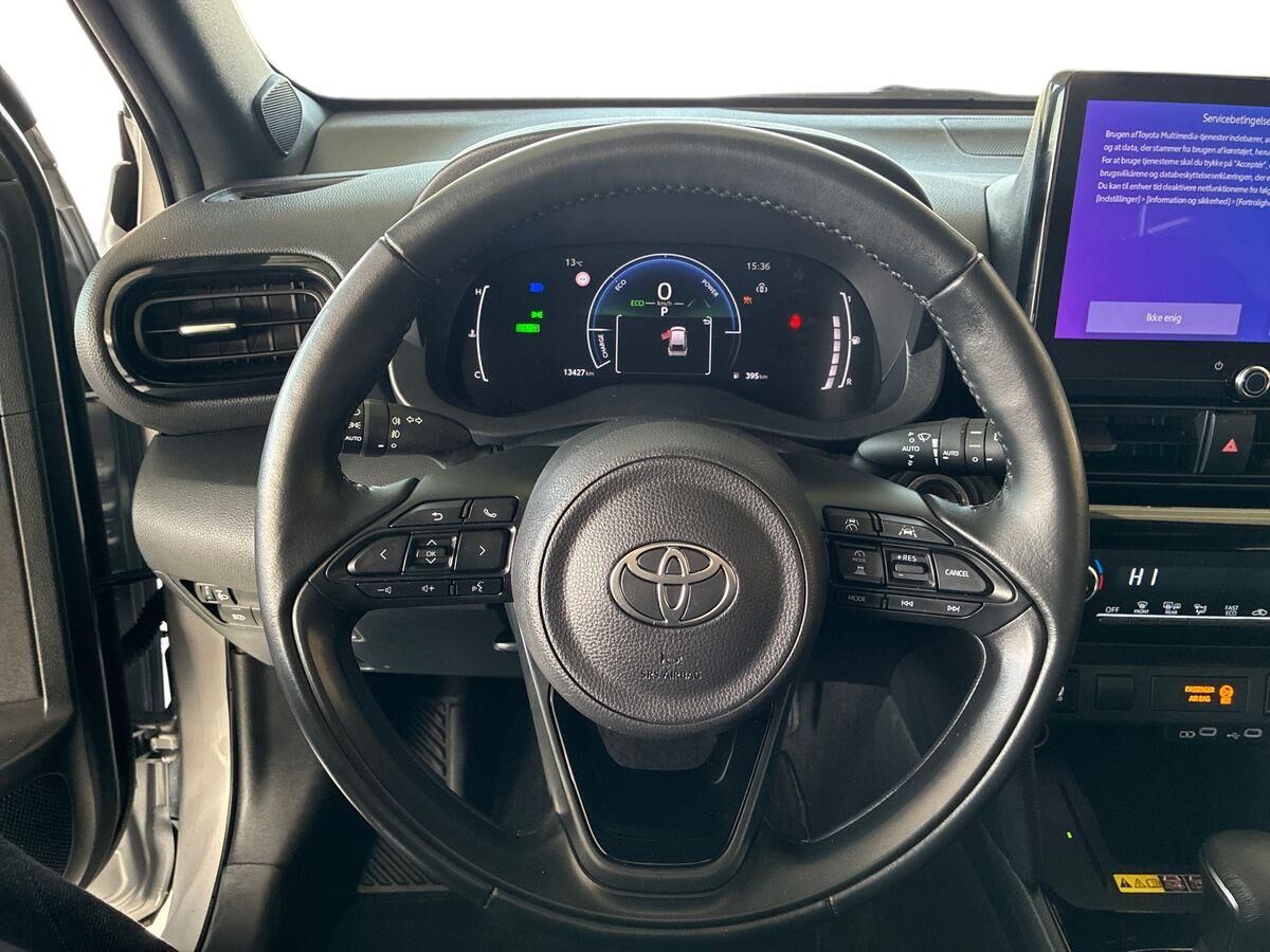 Billede af Toyota Yaris Cross 1,5 Hybrid Style Comfort 116HK 5d Trinl. Gear