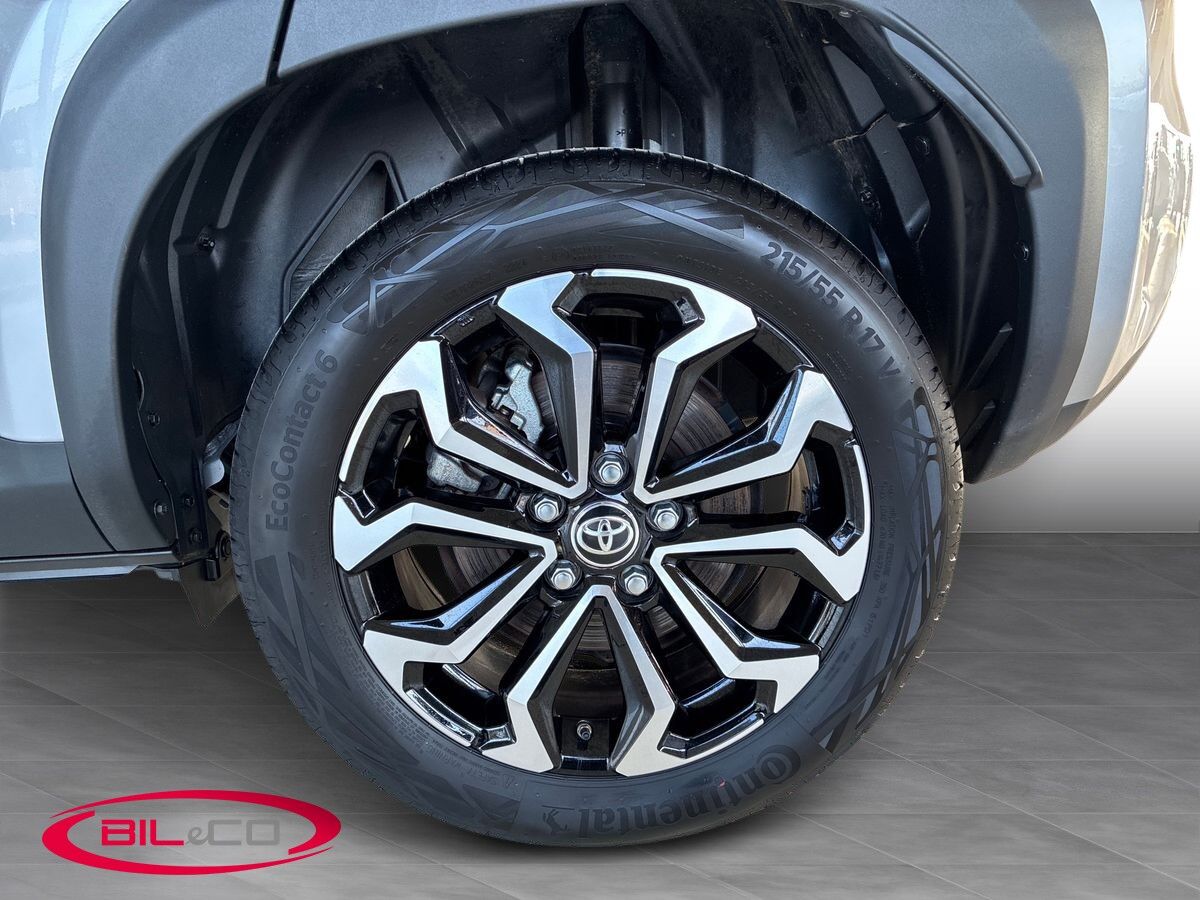 Billede af Toyota Yaris Cross 1,5 Hybrid Style Comfort 116HK 5d Trinl. Gear