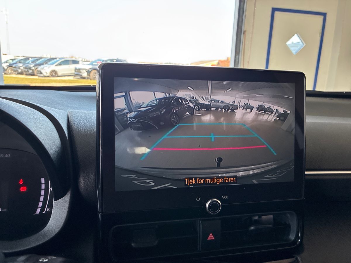 Billede af Toyota Yaris Cross 1,5 Hybrid Style Comfort 116HK 5d Trinl. Gear