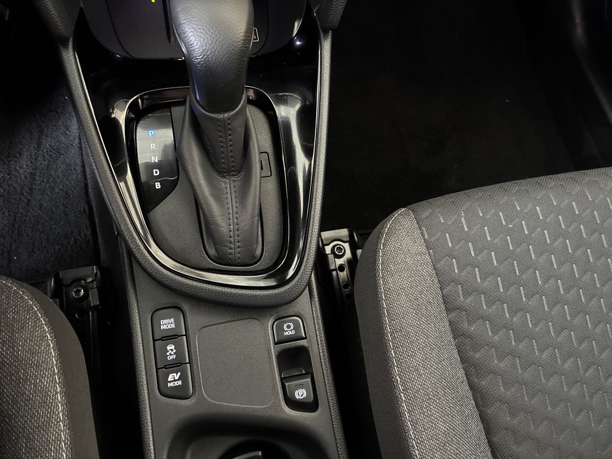 Billede af Toyota Yaris Cross 1,5 Hybrid Style Comfort 116HK 5d Trinl. Gear