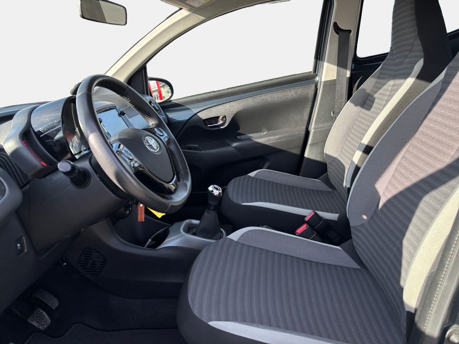Billede af Toyota Aygo 1,0 VVT-I X-plore DAB+ 72HK 5d