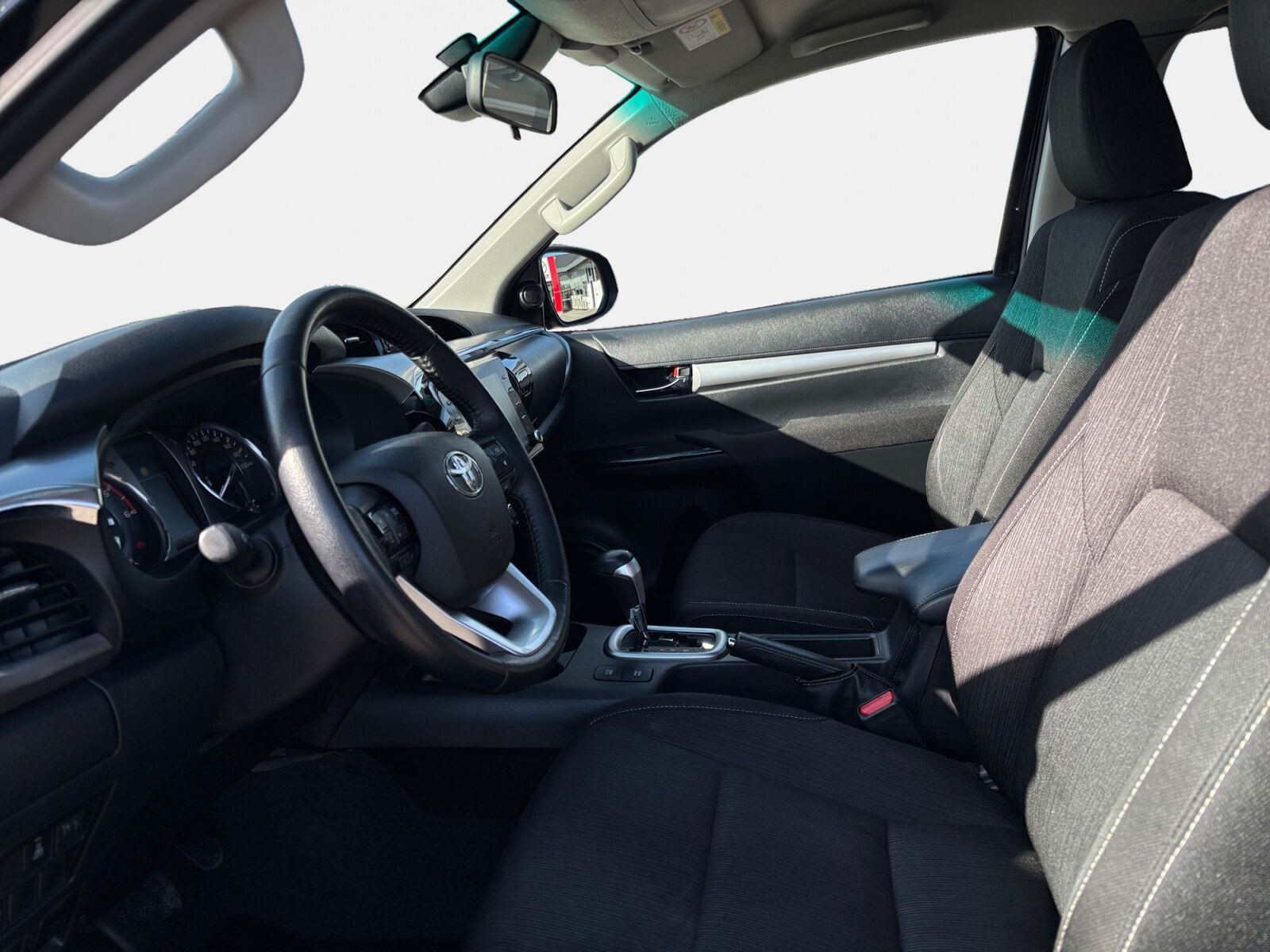 Billede af Toyota HiLux Extra Cab 2,8 D-4D T3 AWD 204HK Pick-Up Aut.