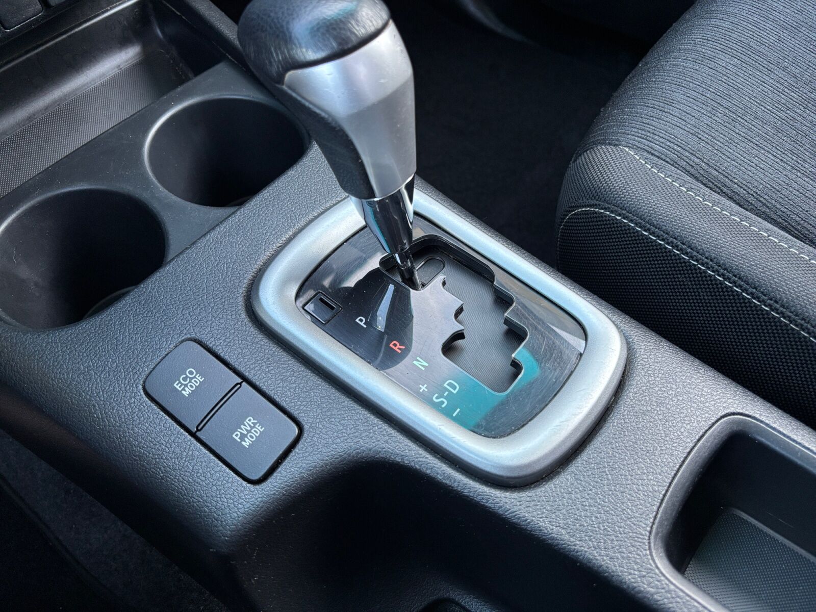 Billede af Toyota HiLux Extra Cab 2,8 D-4D T3 AWD 204HK Pick-Up Aut.