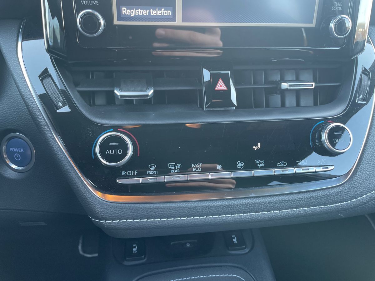 Billede af Toyota Corolla Touring Sports 1,8 Hybrid H3 Smart E-CVT 122HK Stc Trinl. Gear