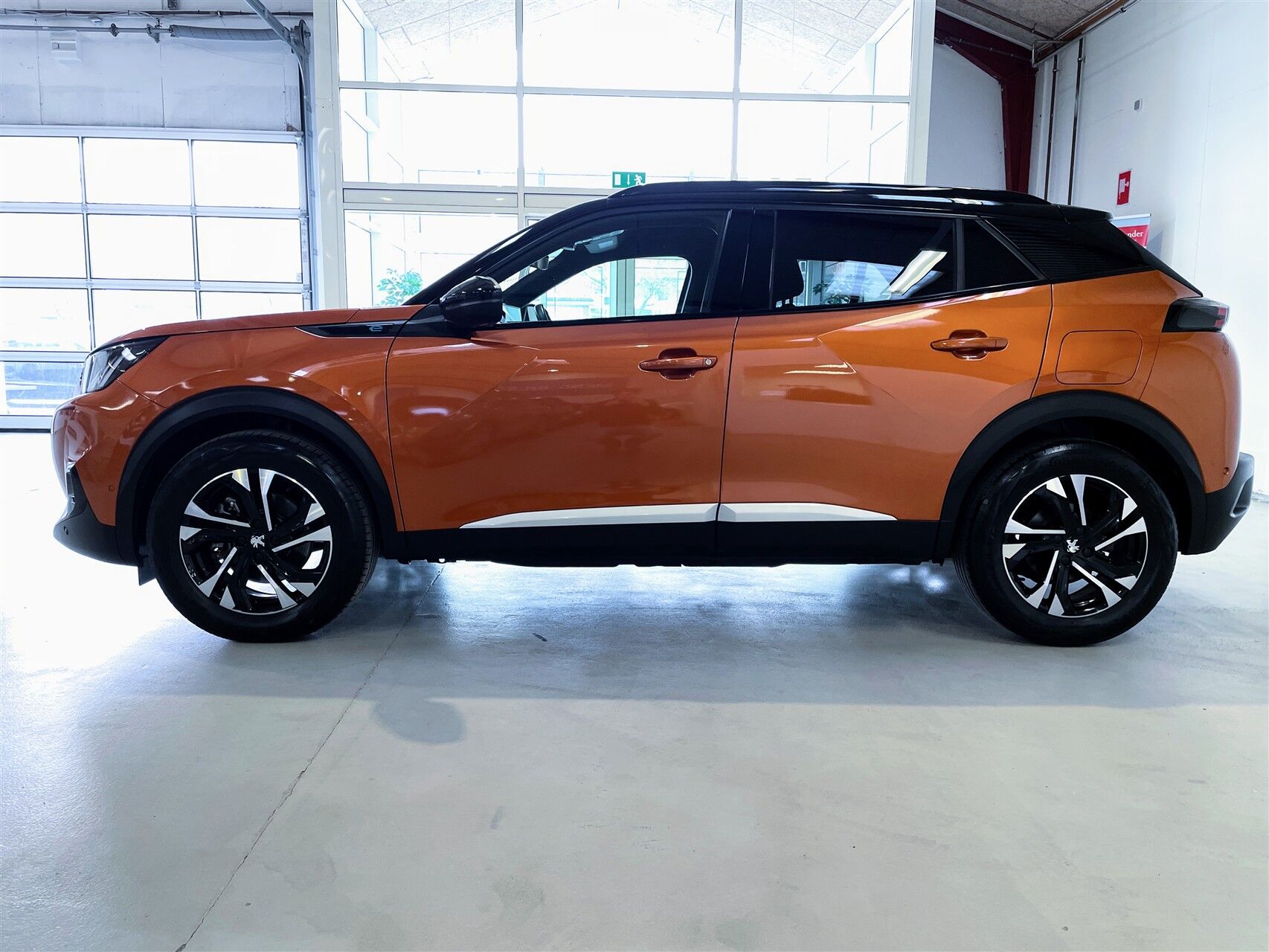 Billede af Peugeot e-2008 EL GT Prime+ 136HK 5d Aut.