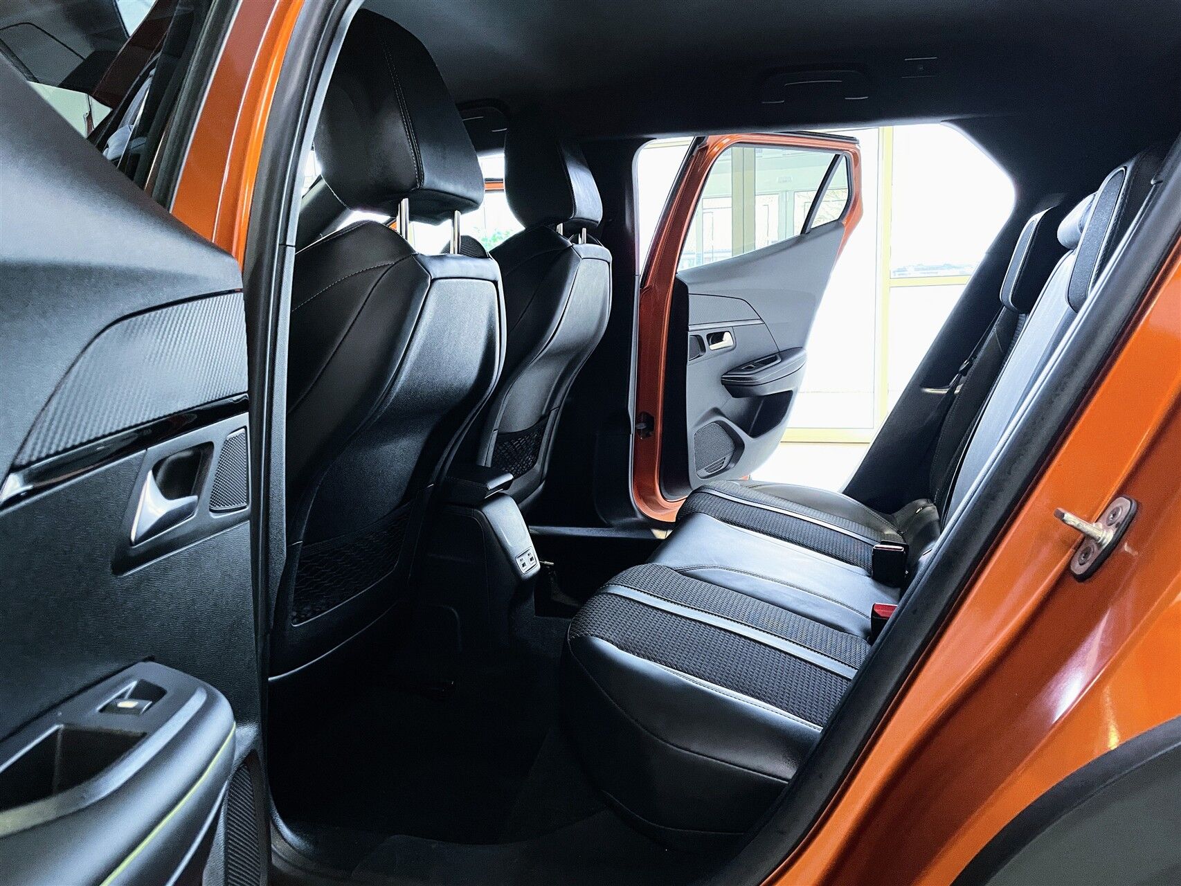 Billede af Peugeot e-2008 EL GT Prime+ 136HK 5d Aut.