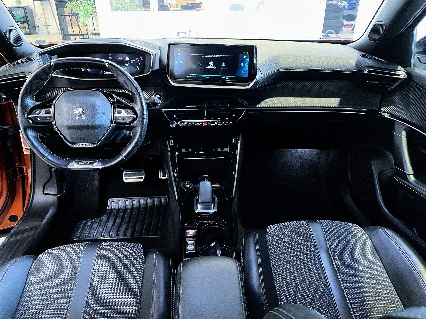 Billede af Peugeot e-2008 EL GT Prime+ 136HK 5d Aut.